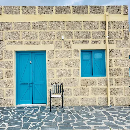 Feriehus Cuevas - 3 Bed In A Serene Setting *