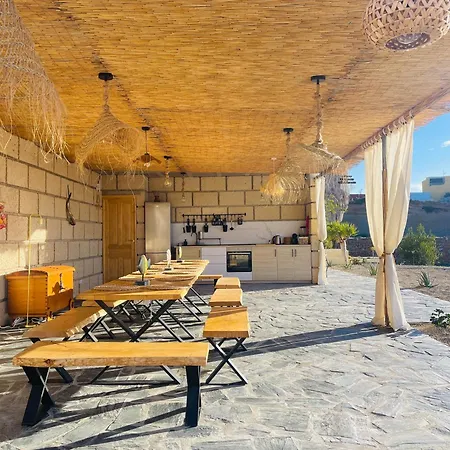 Cuevas - 3 Bed In A Serene Setting Holiday home *