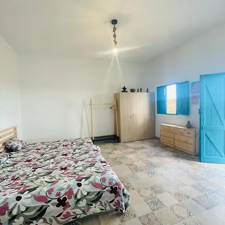 Cuevas - 3 Bed In A Serene Setting * Santa Cruz de Tenerife